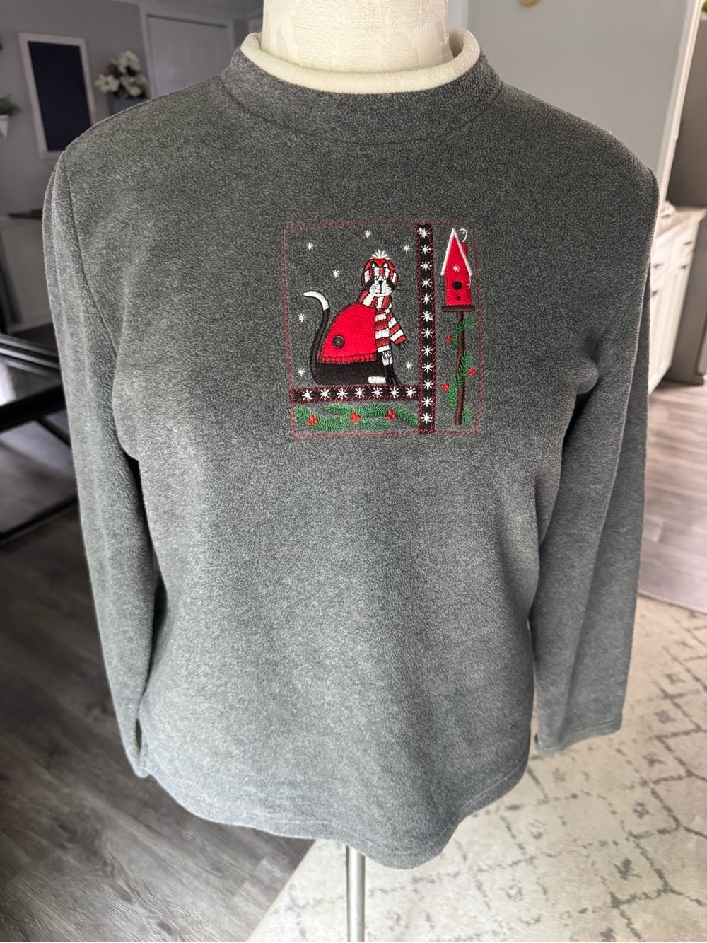 CB Casual Women’s Vintage Fleece Winter Cat size Medium